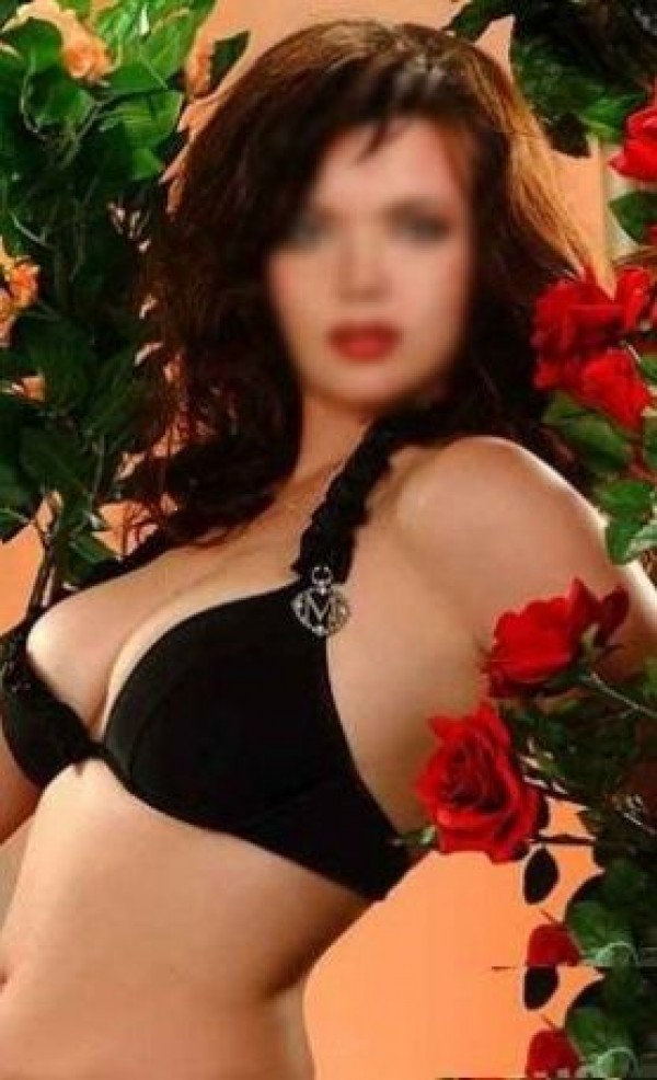 escorts Bristol: ARE YOU COMING? I AM A STRIPPER, WET WITH CUTE CURVES ALL REAL