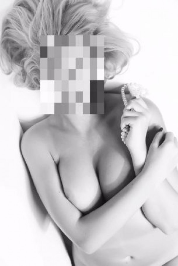 escorts Surrey: COME TO MY HOTEL I AM A CUTE ESCORT, VICIOUS IN LINGERIE DURING THE WEEK