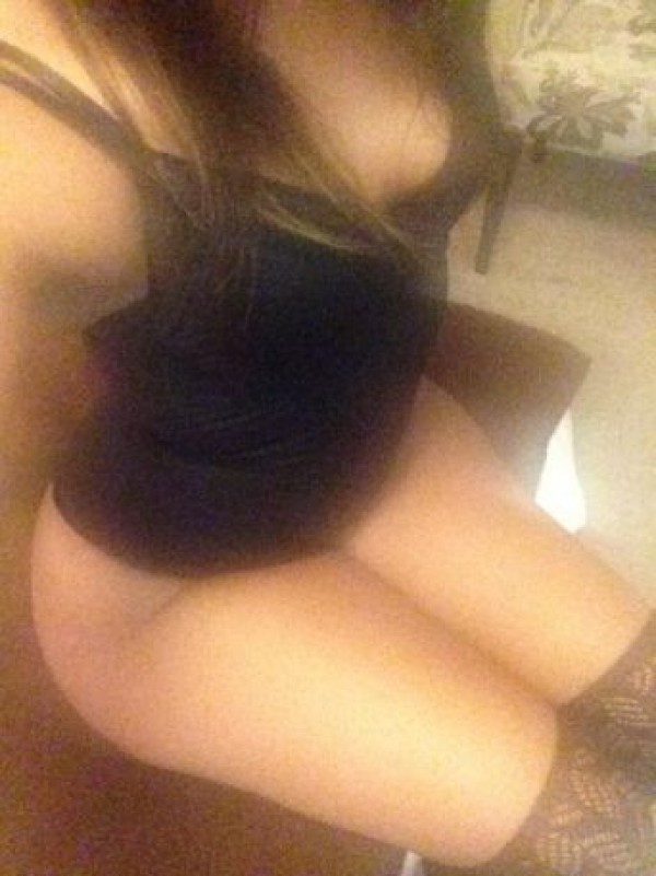 escorts Scottish Borders: COME AND MEET ME I AM YOUR MATURE, SKINNY WITH LINGERIE AT YOUR DISPOSAL