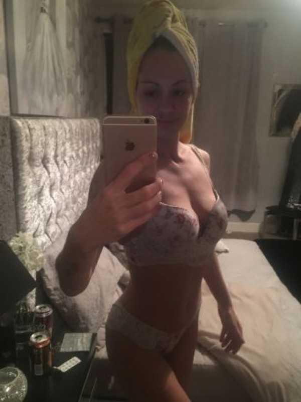 escorts Aberdeenshire: HELLO GUYS, I WILL BE ALL YOURS, UNCOMPLICATED WITH RICH TITS VERY REAL