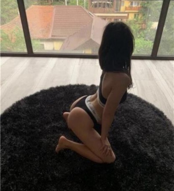 escorts Clackmannanshire: HELLO SWEETBOY I’M SHY, BIG ASS WITH BEAUTIFUL ASS I’M ALL NATURAL