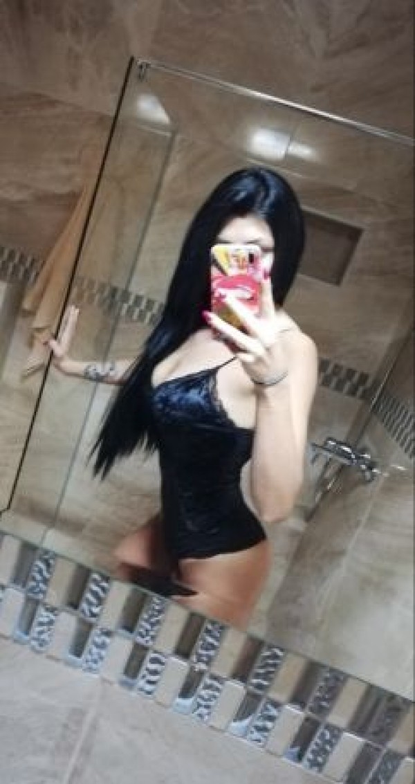 Erotic Massages Antrim: I HAVE PROMOS I AM A CUTE MASSEUSE, HORNY IN A THONG TO GIVE YOU PLEASURE