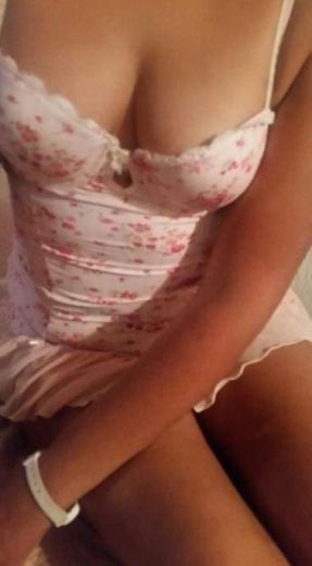 Erotic Massages Swansea (Abertawe): YOU FANCY? I AM VERY EROTIC, A GOOD BODY WITH A TIGHT ASS WILL DRIVE YOU CRAZY