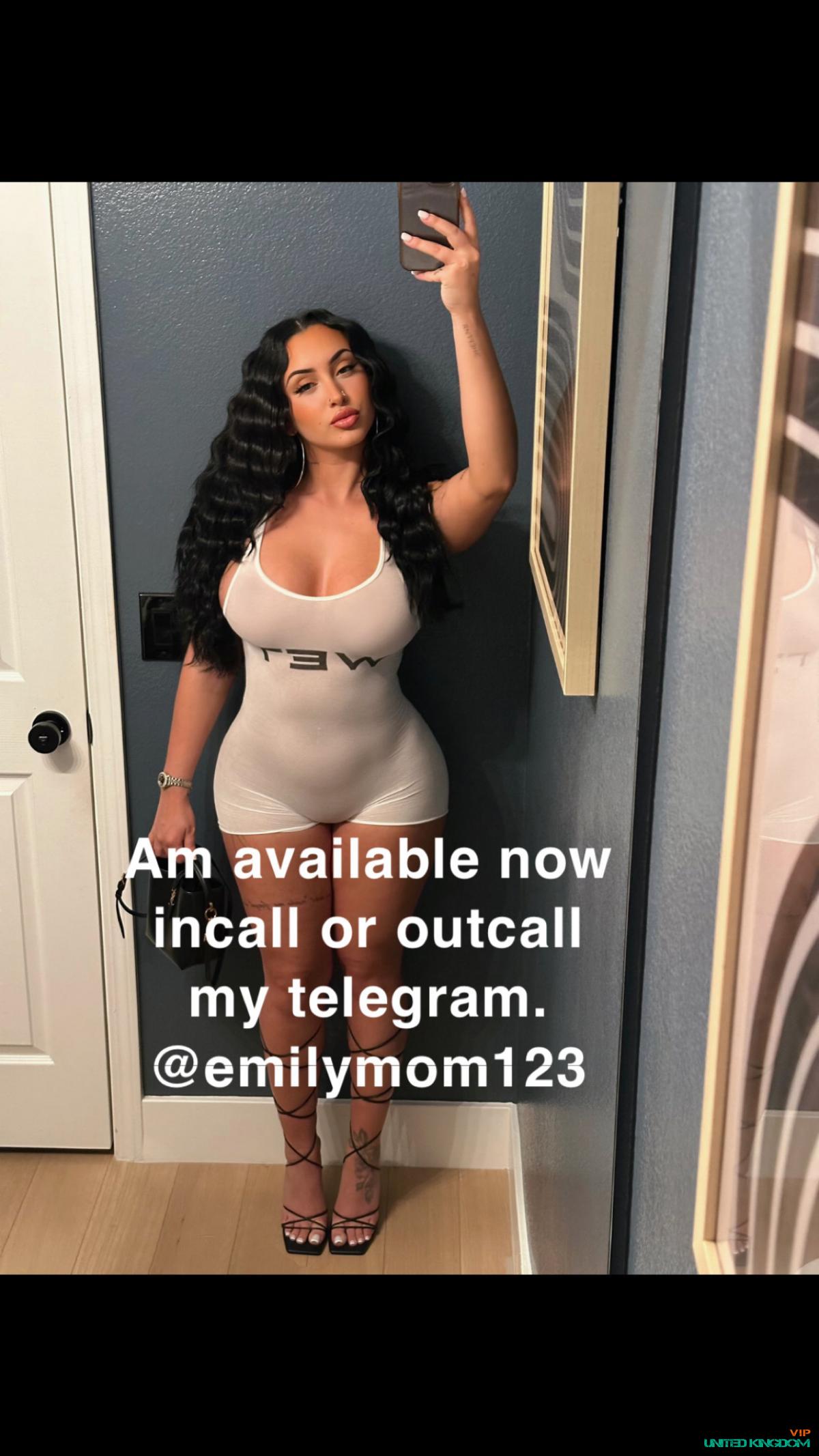 escorts Swansea (Abertawe): Am available for sex massage telegram: @emilymom123